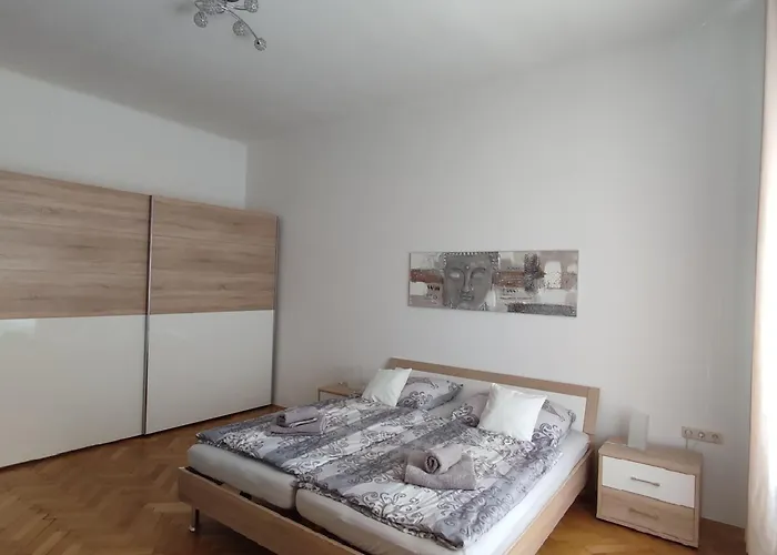 Schlossbergblick * 穆尔河畔布鲁克